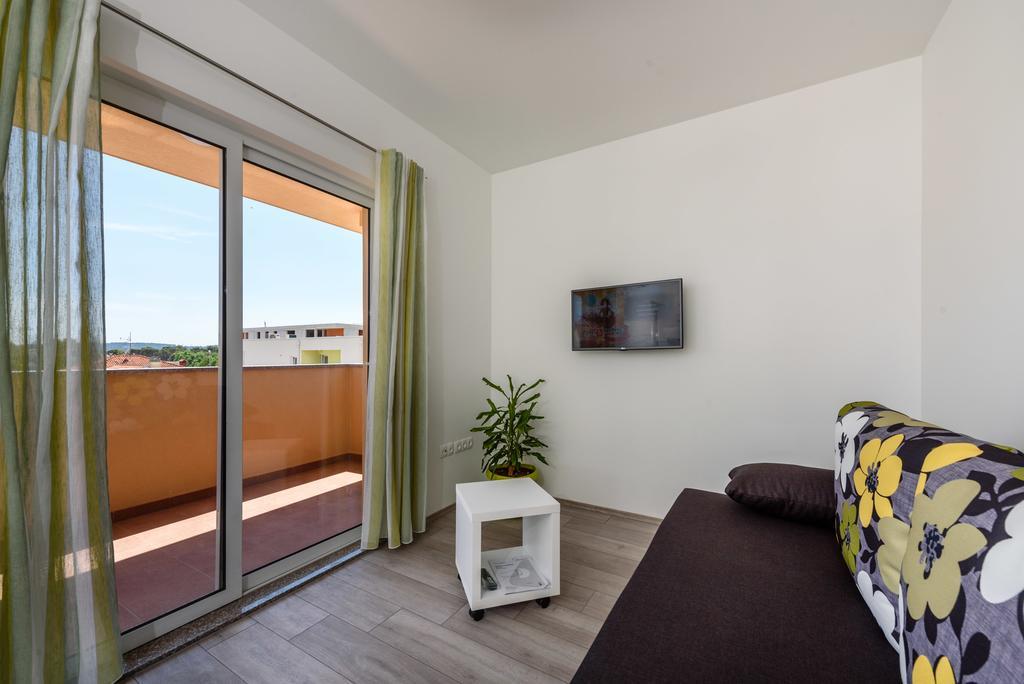 Apartments Robi Trogir Exterior foto