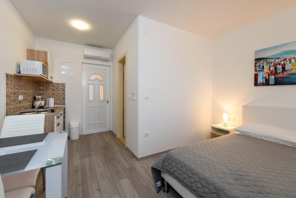 Apartments Robi Trogir Exterior foto